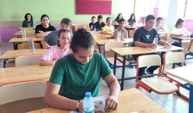Afşin’de 13 okulda 3 bin 236 öğrenci bursluluk sınavına girdi