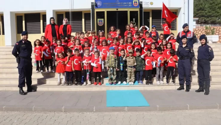 Kahramanmaraş İl Jandarma Komutanlığı, Genç Nesilleri Jandarmanın Özverisiyle Aydınlattı