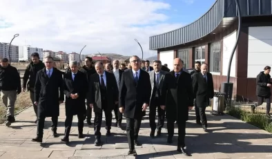 Kahramanmaraş Büyükşehir Belediye Başkanı Güngör’den Afşin Millet Bahçesi İncelemesi