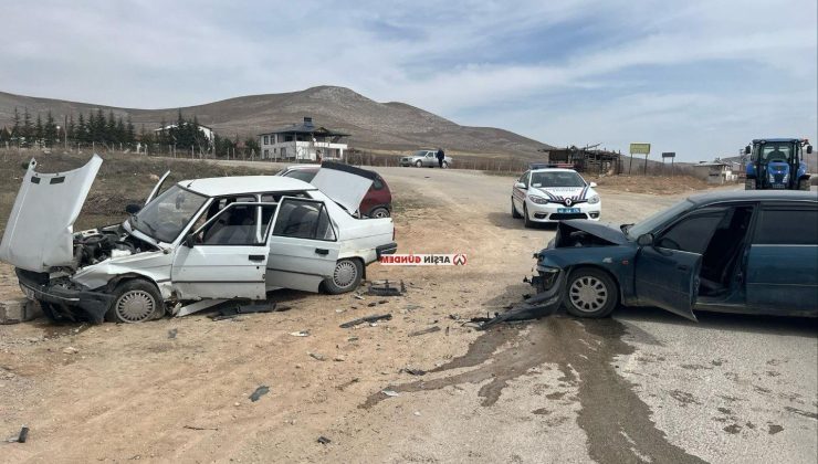 Afşin Kabaağaç Mahallesi’nde Trafik Kazası, 1 Kişi Yaralandı