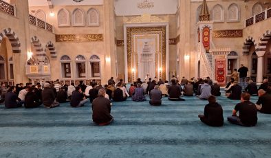 Afşin’de Sabah Namazı Buluşması Yoğun Katılımla Gerçekleştirildi