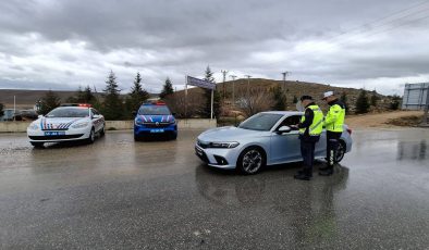 Afşin’de Trafik Denetimlerinde Kurallara Uymayanlara Geçit Yok