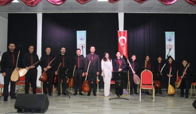 Afşin’de Müzik Gecesi Sanatseverlerden Yoğun İlgi Gördü