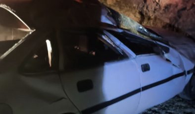 Kötüre Mevkiindeki Kazada Araç Şarampole Devrildi, 1 Yaralı