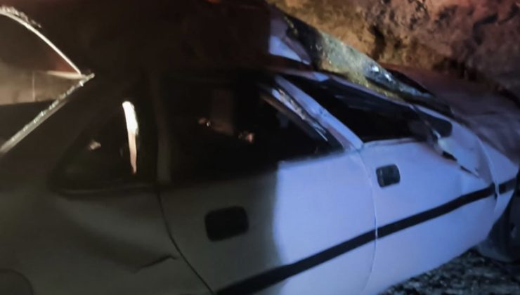 Kötüre Mevkiindeki Kazada Araç Şarampole Devrildi, 1 Yaralı