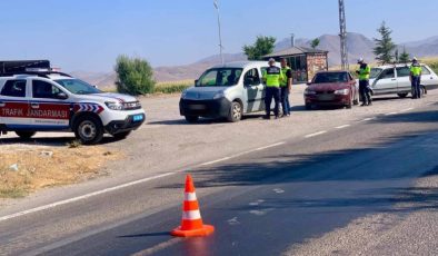 Jandarmadan 28 Bin Araç Sürücüsüne Denetim