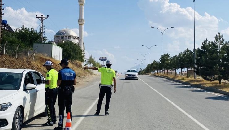 Afşin’de Polis Ekiplerinden Trafikte Kapsamlı Denetim