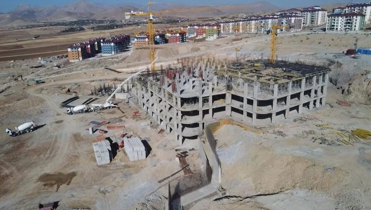 Afşin’de Yeni Devlet Hastanesi Yükseliyor, 150 Yataklı Modern Sağlık Üssü Olacak