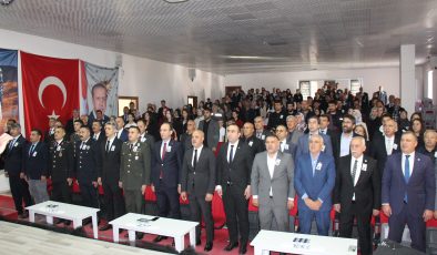 Afşin’de 10 Kasım Atatürk’ü Anma Programı Duygu Dolu Anlara Sahne Oldu