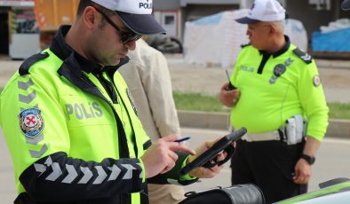 Afşin’de Şehir İçi Trafikte Hız Sınırı 50 km, Radarlarla Takip Ediliyor
