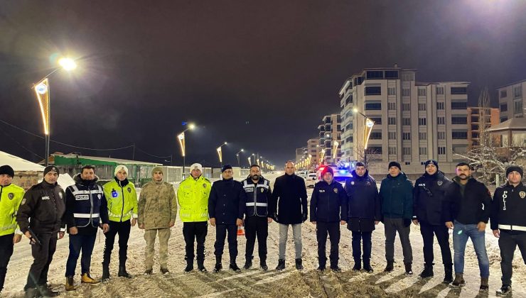 Afşin’de, Nöbet Başındaki Kahramanlara Kaymakam Morali