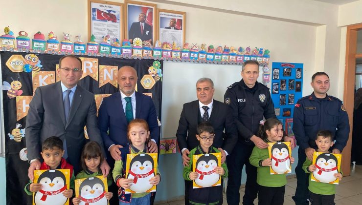 Afşin’de Karne Sevinci, Okullar Yarıyıl Tatiline Girdi