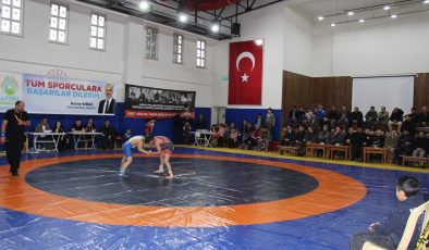 Afşin’de Deprem Şehidi Pehlivanlar Unutulmadı