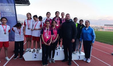 Teaş İstiklal Ortaokulu’ndan Büyük Başarı, Gelenek Bozulmadı!