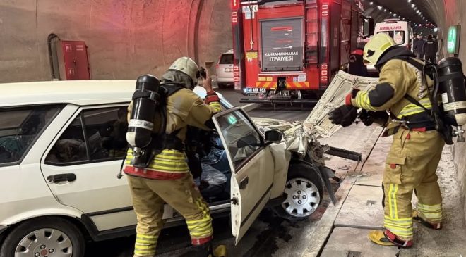 Sezai Karakoç Tüneli’nde Korkutan Kaza, Araçta Sıkışan 1 Kişi Yaralandı