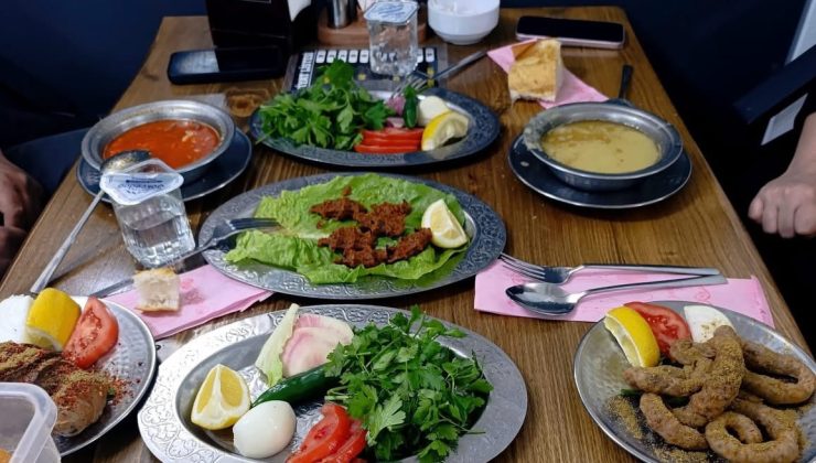 Afşin’de Lezzetin Adresi, Maraş Paça 7/24 Hizmette!