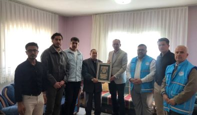 “Büyüklerimize Vefa Zamanı” Projesi Gönüllere Dokunuyor