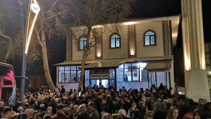 Afşin’de Kutsal Yolculuk Heyecanı, Hacı Adayları Dualarla Uğurlandı