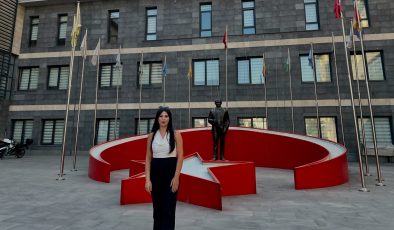 Devletimizin Gücü, Milletimizin Gururu, Al Bayrağın Gölgesinde