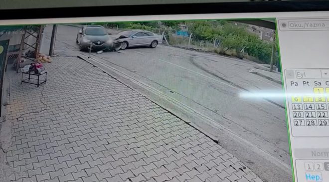 Afşin’de Trafik Kazası,  İki Sürücü Yaralandı